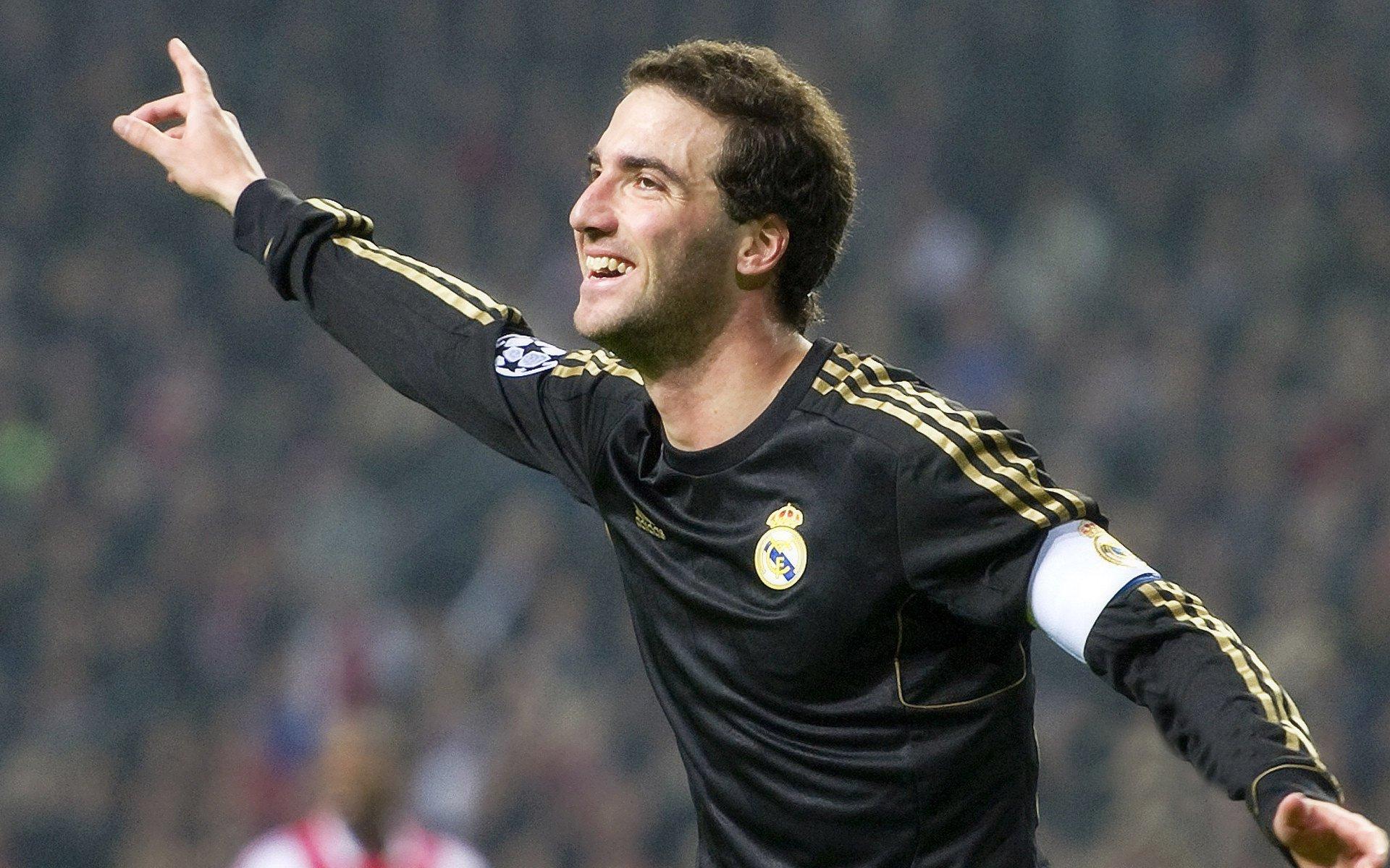 火箭新星申京，每场比赛都对抗十足 我们必须保持纪律性