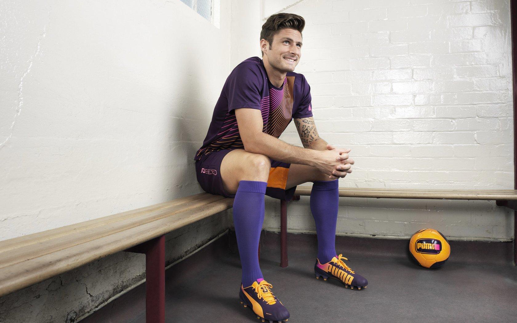 佩杜拉独家，费内巴切强势追逐恰尔汗奥卢，国际米兰坚持3000万欧元标价